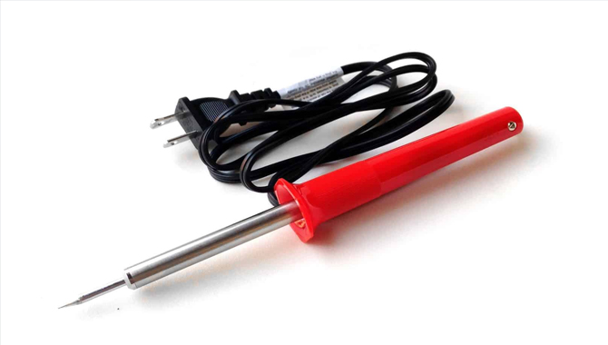 Things you should use to clean your soldering iron