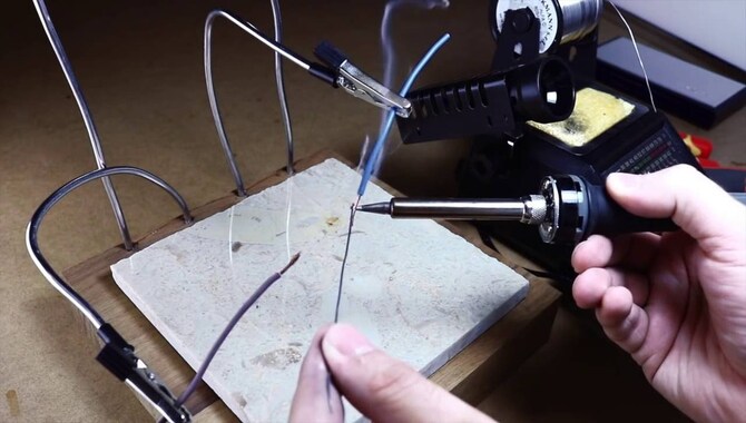 Tips For Soldering Without A Third Hand