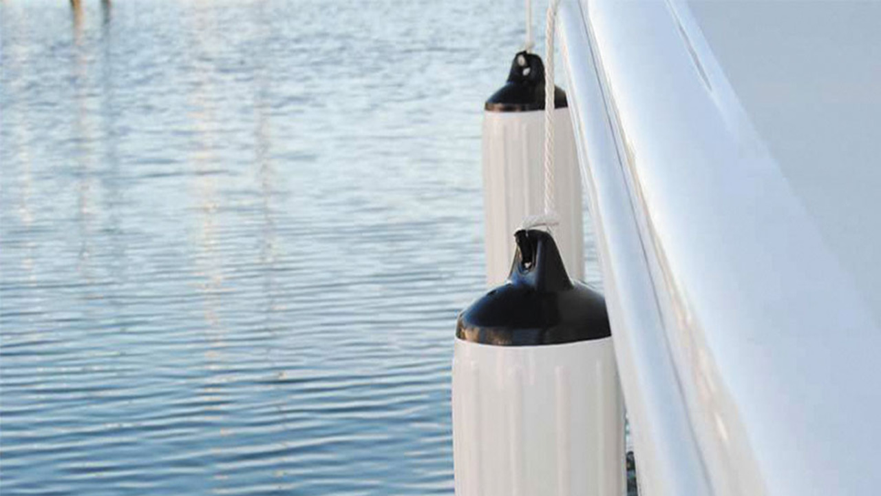Choosing The Right Fender Size For Your Boat - What You Need to Know