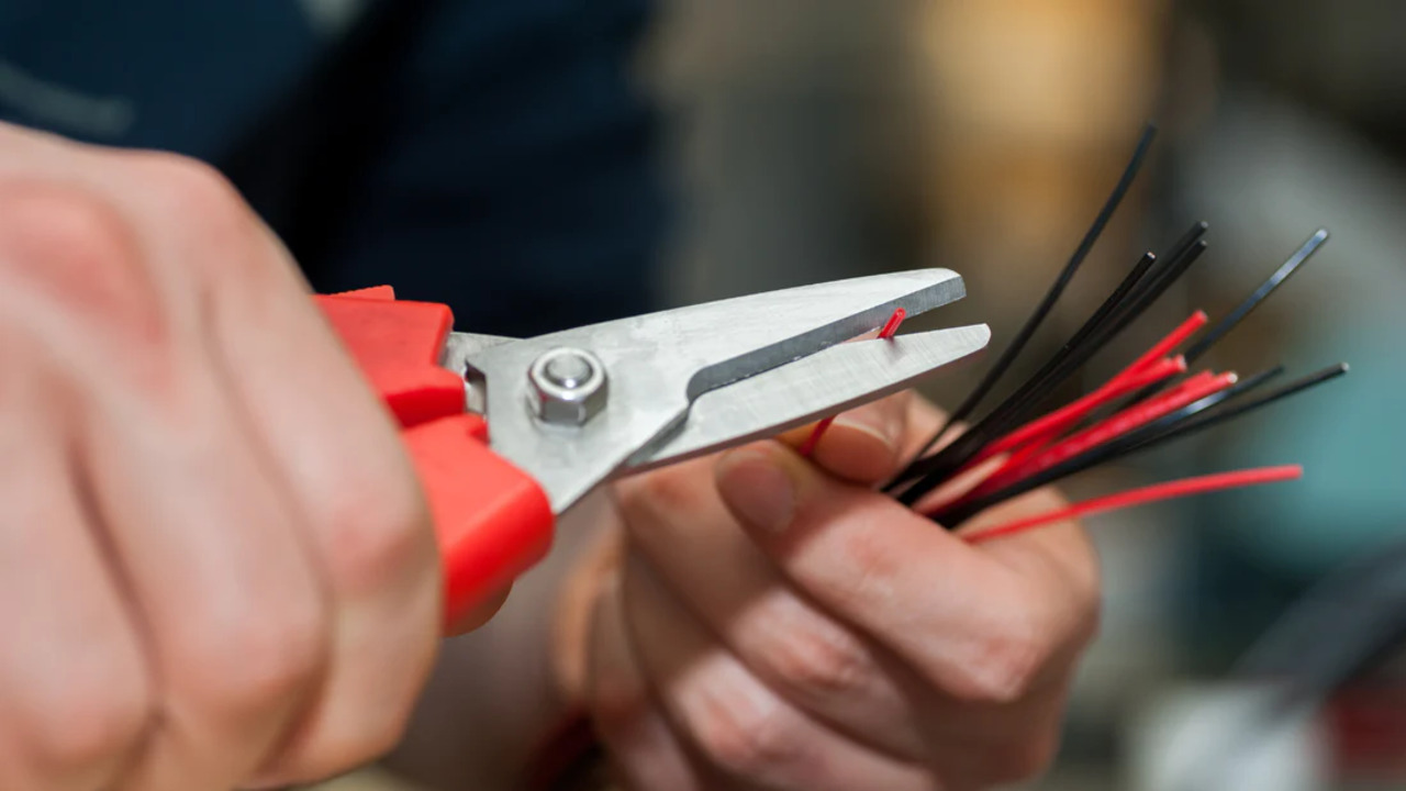 How To Cut Wires With Diagonal Cutters