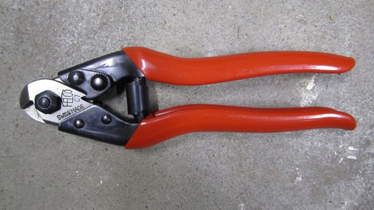 Maintaining Cable Cutters